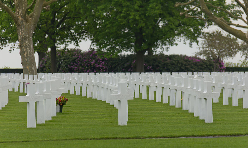 Lápidas en forma de cruz en cementerio americano lápidas cementerio